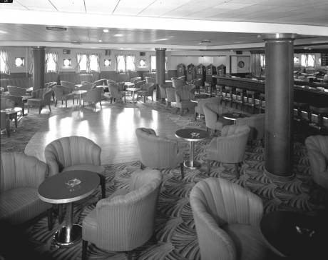 Richards_Studio_A305836