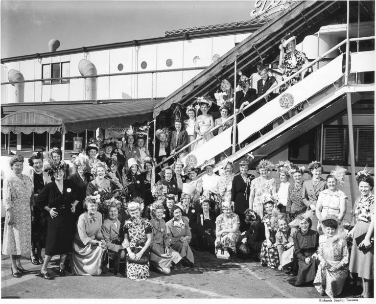 Richards_Studio_D448226